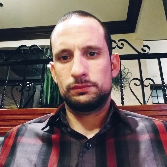 Meet your Posher, Reynaldo - Picture 4 of 10